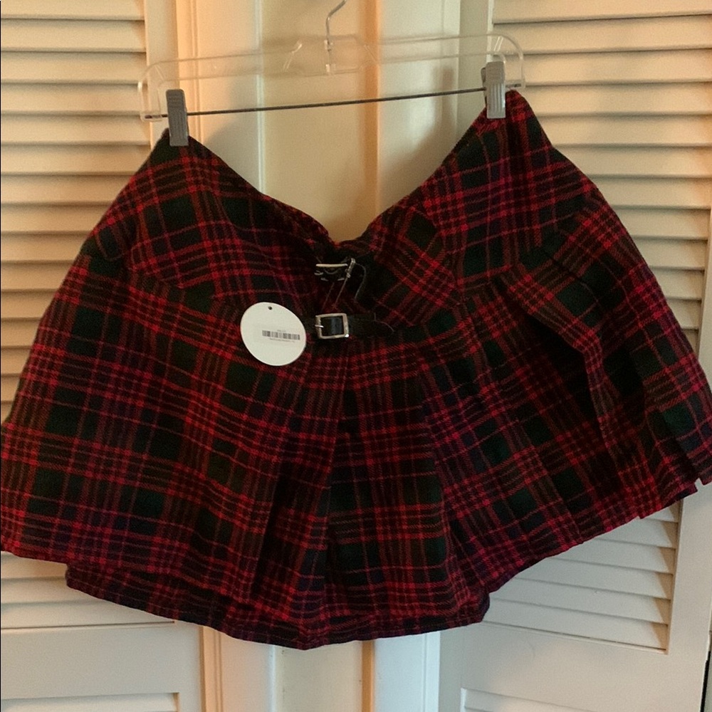 Red and Black Skater Mini Skirt with Pleats